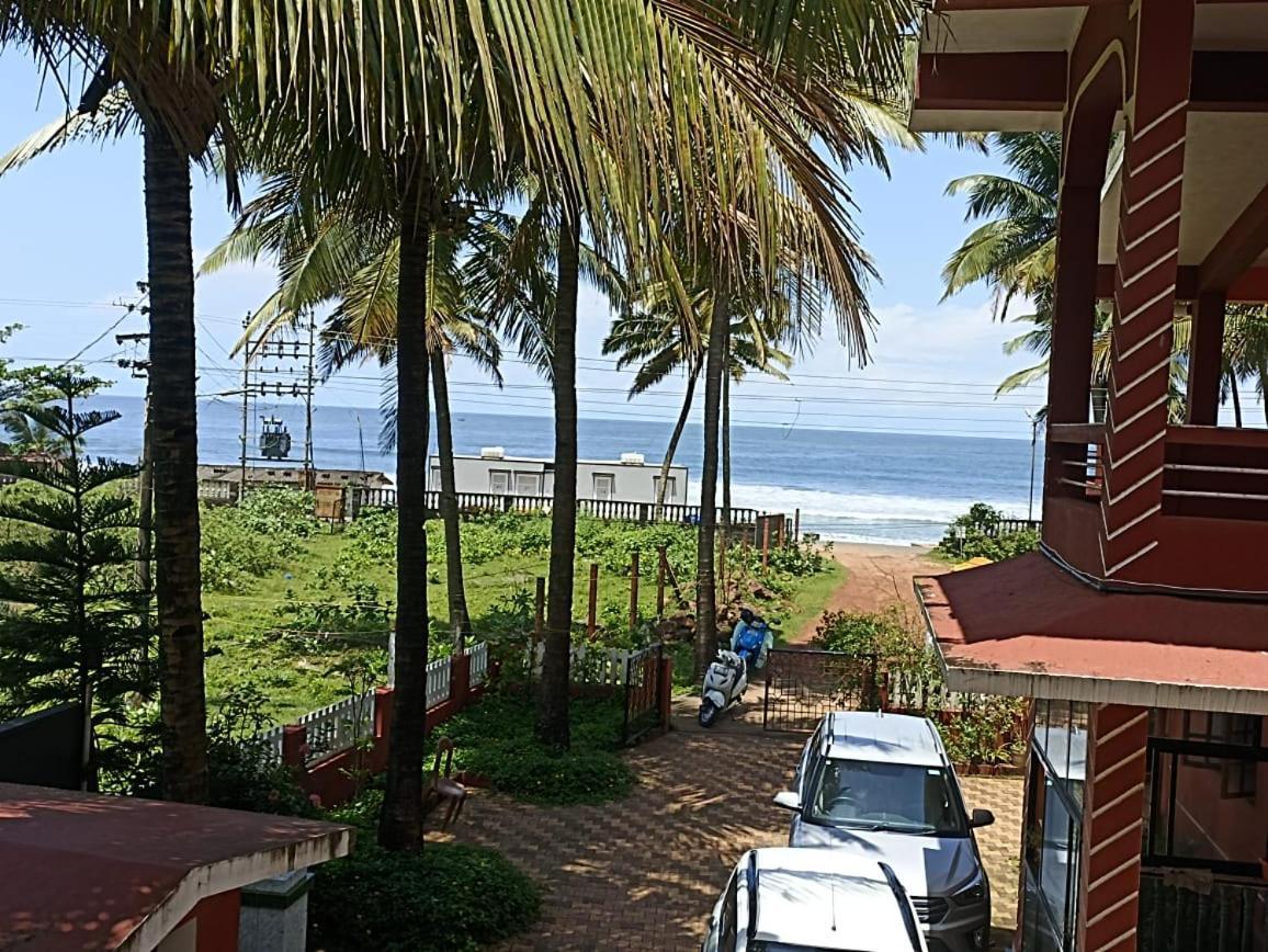 Leon Hide Out Guest House Vāsco Da Gāma Екстериор снимка