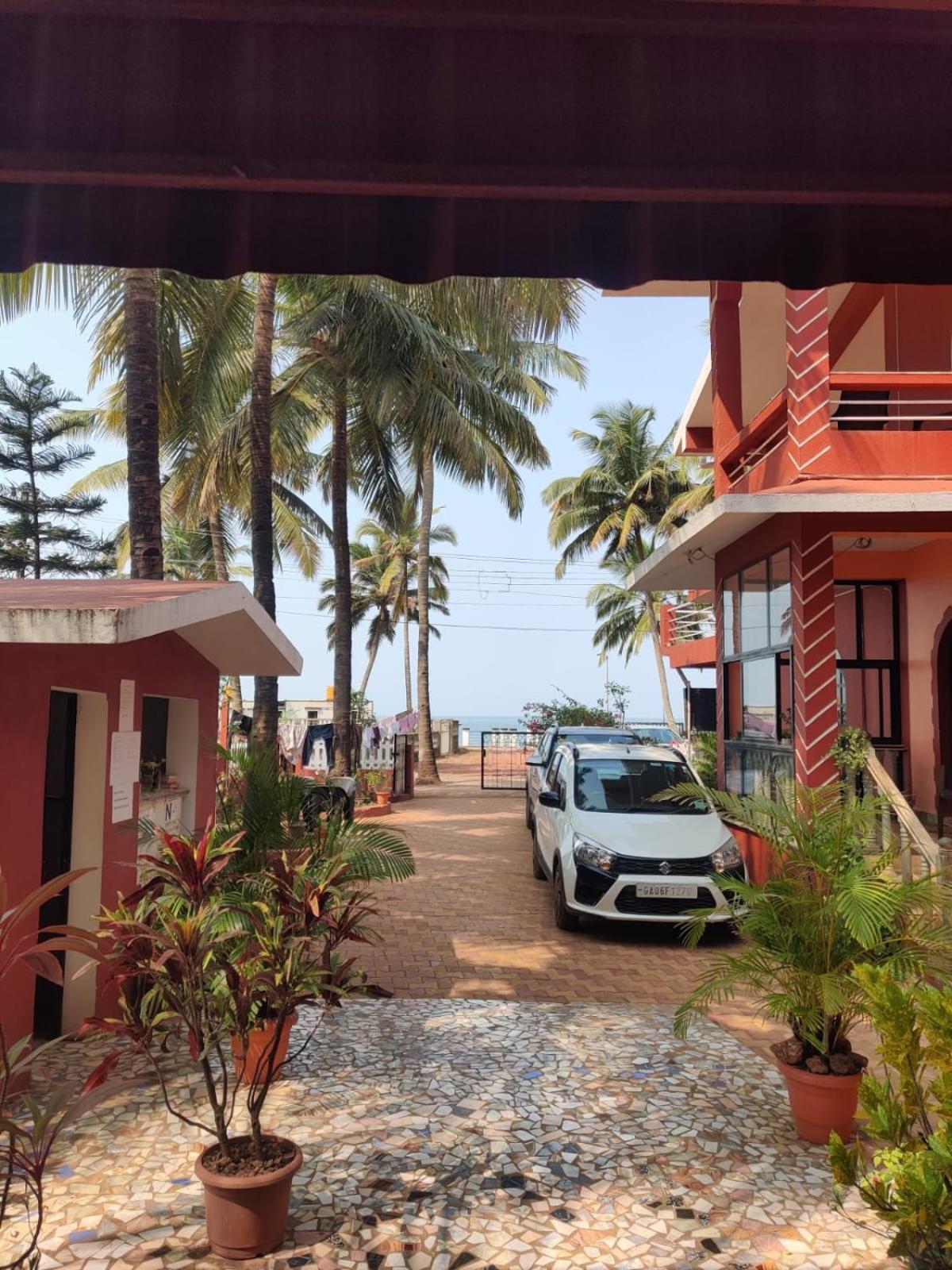 Leon Hide Out Guest House Vāsco Da Gāma Екстериор снимка