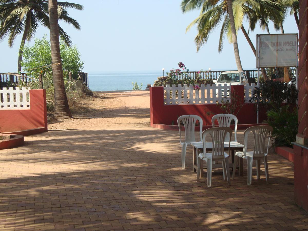 Leon Hide Out Guest House Vāsco Da Gāma Екстериор снимка