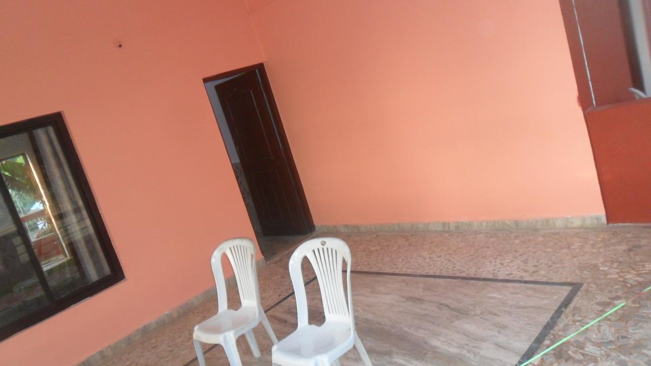 Leon Hide Out Guest House Vāsco Da Gāma Екстериор снимка